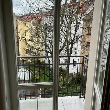 Mama'S Apartment In Letna Prague Exterior photo