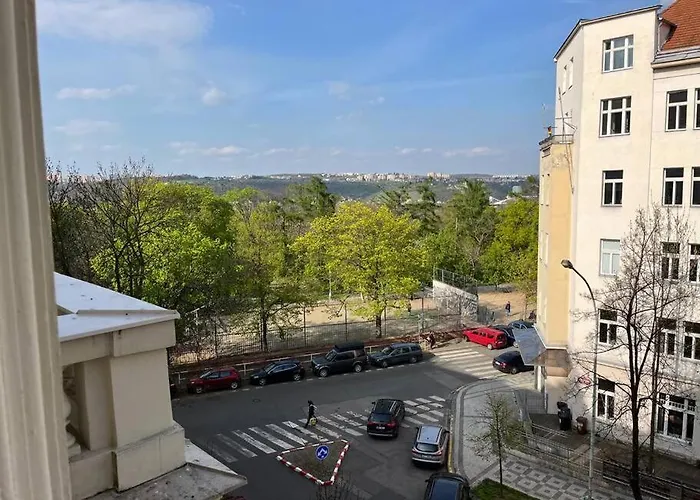 Mama\'S Apartment In Letna